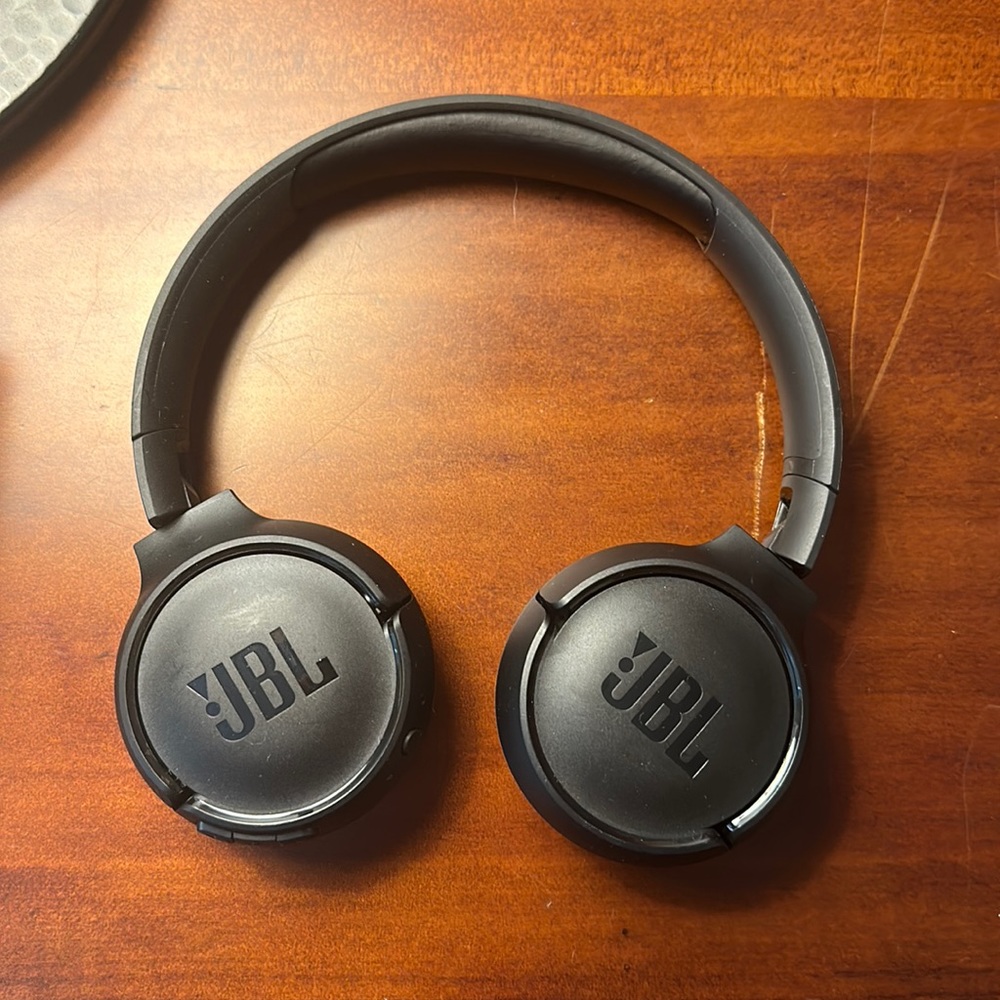 JBL headphones and charger!